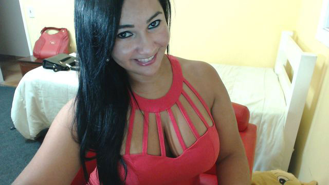 Hot busty brunette Johanna- sexchat, striptease on cam