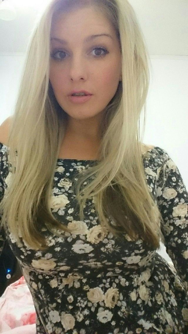 Hot blonde cam girl Viktorya